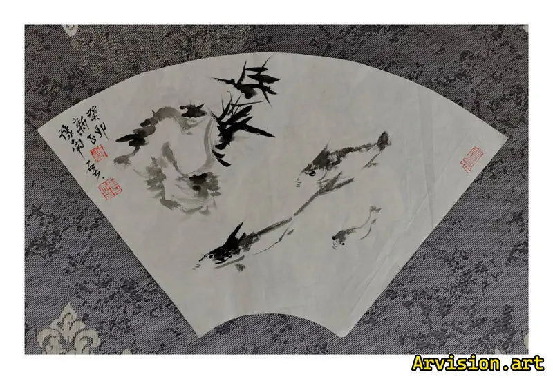 中国水墨画鱼趣扇面